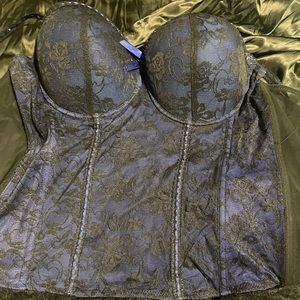 Plus size lingerie corset style